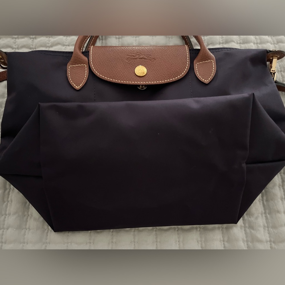 EUC - Authentic Longchamp Le Pliage small - Purple (with strap)